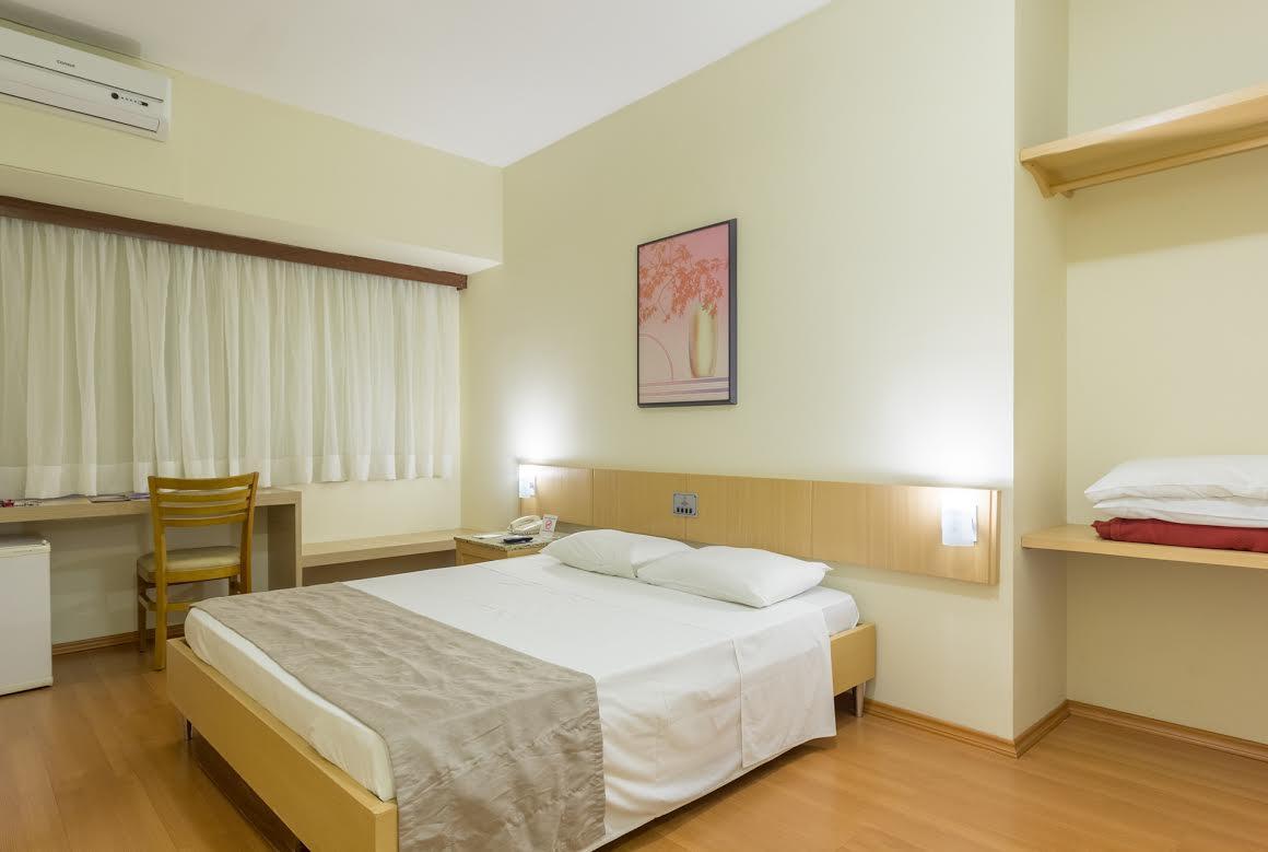 Hotel Crystal 론드리나 외부 사진