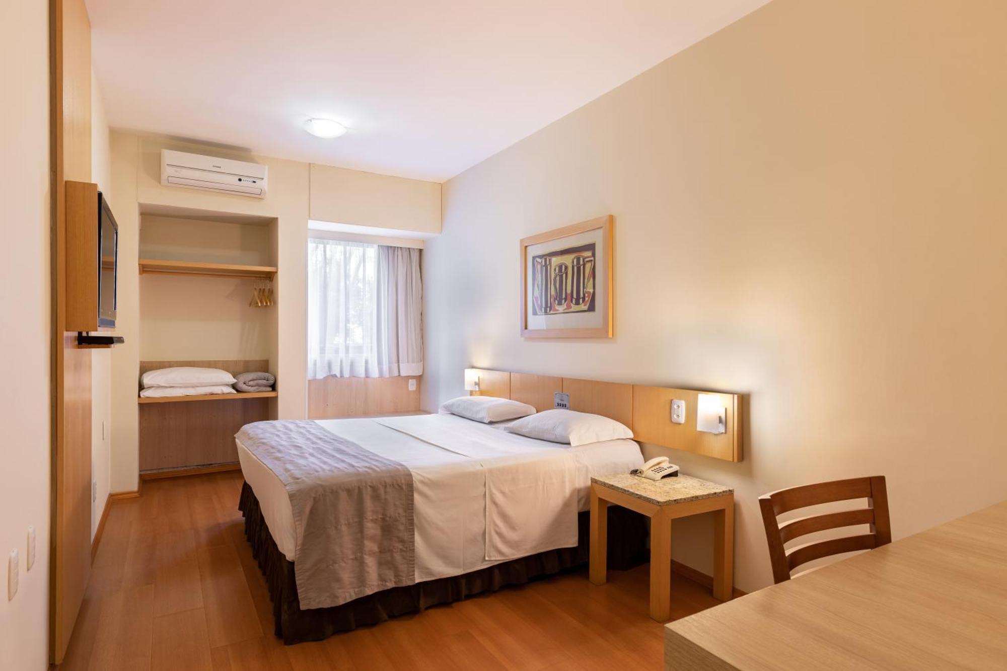 Hotel Crystal 론드리나 외부 사진