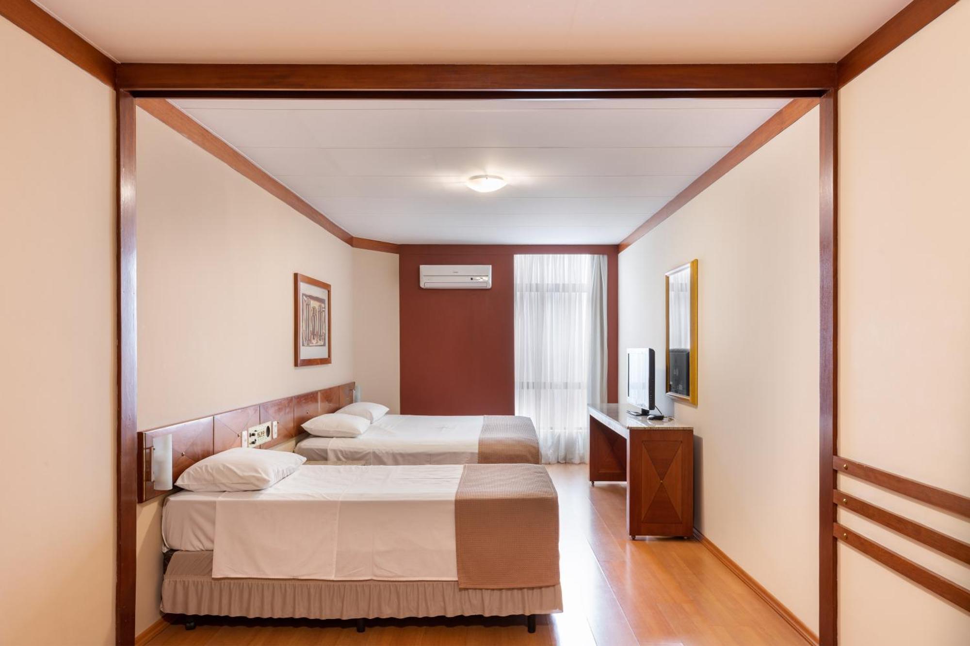Hotel Crystal 론드리나 외부 사진