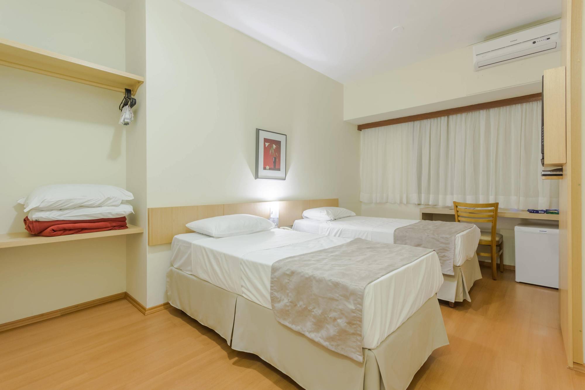 Hotel Crystal 론드리나 외부 사진