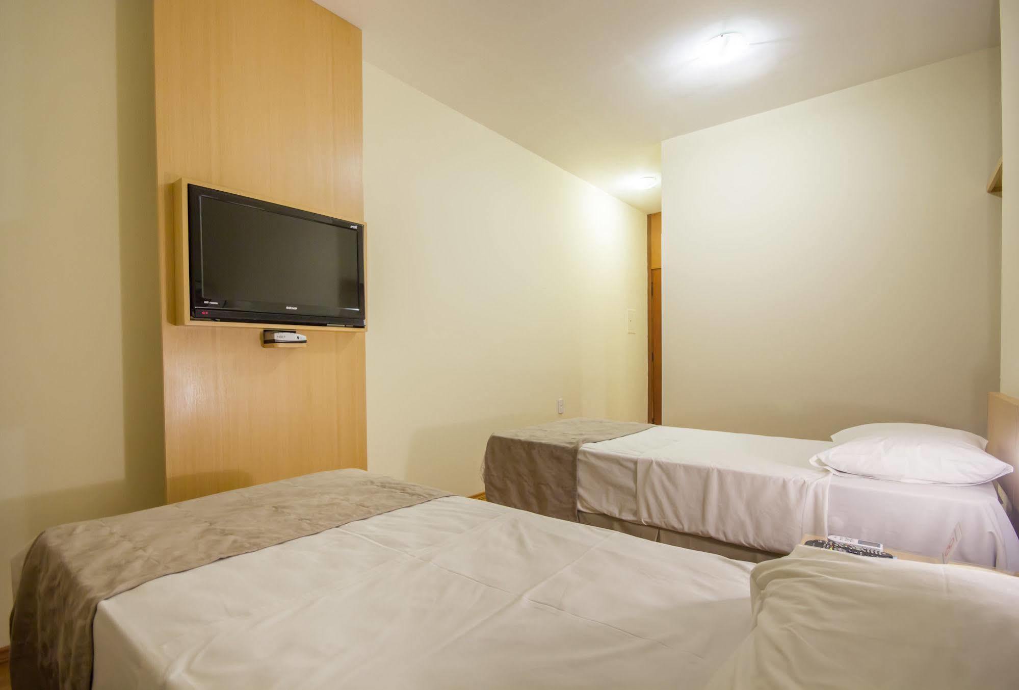 Hotel Crystal 론드리나 외부 사진