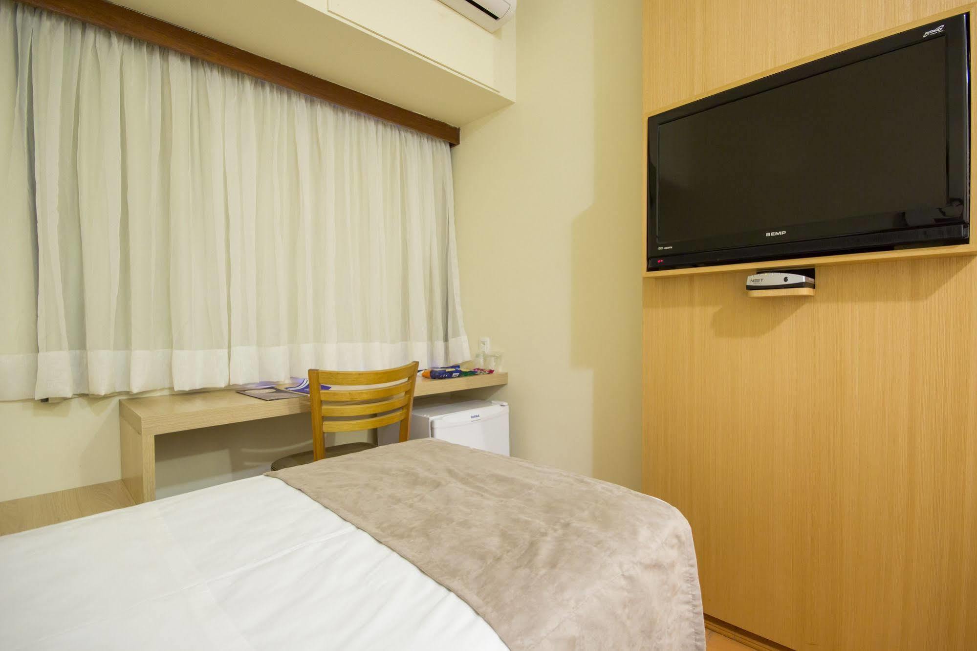 Hotel Crystal 론드리나 외부 사진