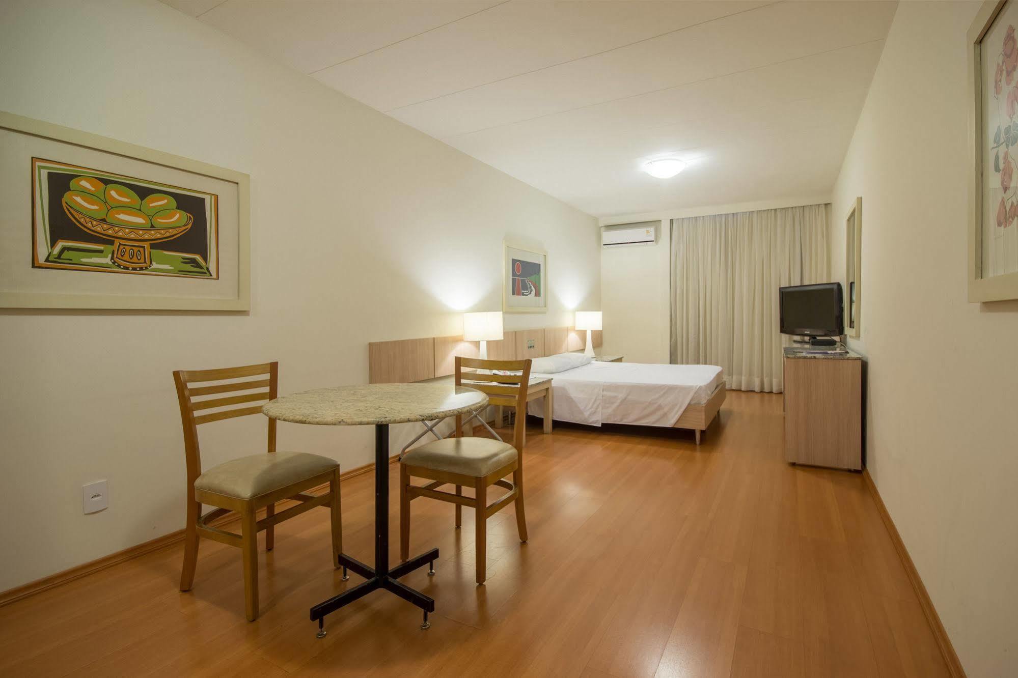 Hotel Crystal 론드리나 외부 사진